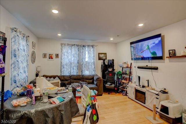 229 21St St, Irvington Twp., NJ 07111