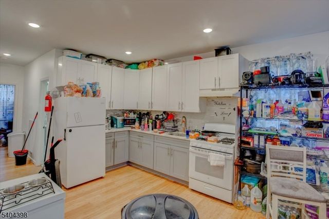 229 21St St, Irvington Twp., NJ 07111