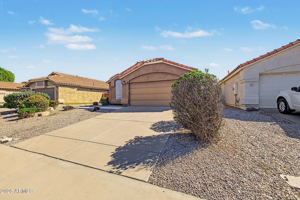 2029 S AVOCA --, Mesa, AZ 85209 — photo 2