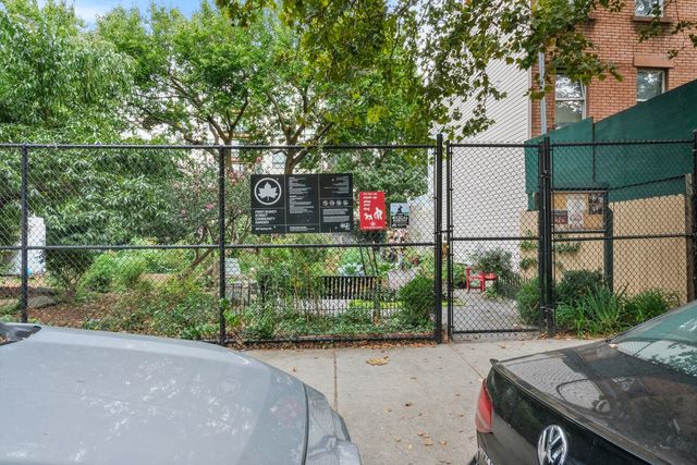 420 QUINCY Street, New York City, NY 11221