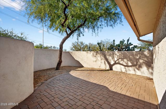 6316 E DIXILETA Drive, Cave Creek, AZ 85331