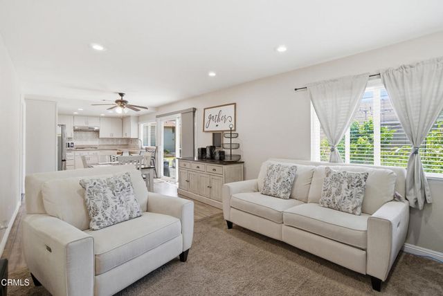 310 Foxglove Place, Oxnard, CA 93036