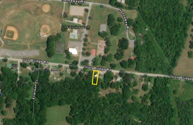 848 Iron Bridge Rd, Columbia, TN 38401