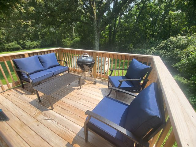 848 Iron Bridge Rd, Columbia, TN 38401