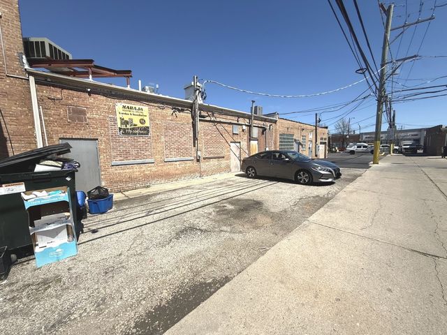 4017 W 63rd Street, Chicago, IL 60629