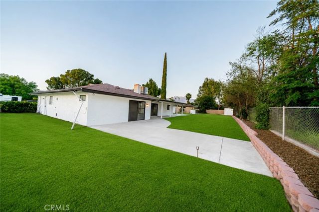 27307 Balboa Court, Hemet, CA 92544