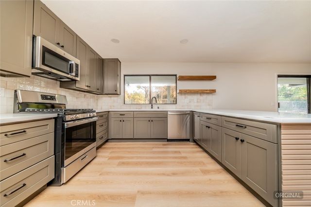 27307 Balboa Court, Hemet, CA 92544