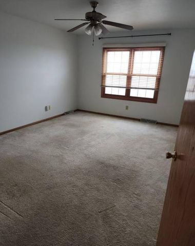 207 Nicholson AVENUE, South Milwaukee, WI 53172