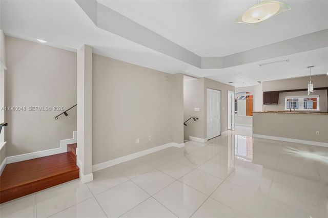 2729 NE 184th Ln 2729, Aventura, FL 33160