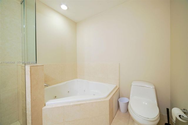 2729 NE 184th Ln 2729, Aventura, FL 33160