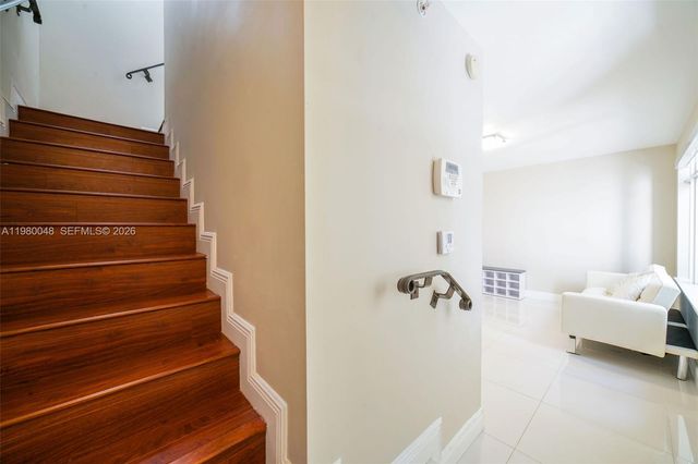 2729 NE 184th Ln 2729, Aventura, FL 33160