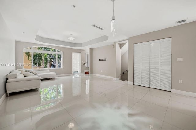 2729 NE 184th Ln 2729, Aventura, FL 33160