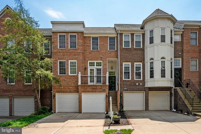 47697 WHIRLPOOL SQ, Sterling, VA 20165