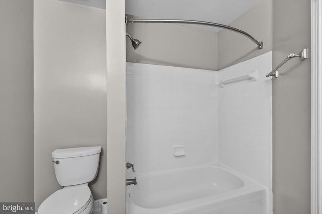 47697 WHIRLPOOL SQ, Sterling, VA 20165