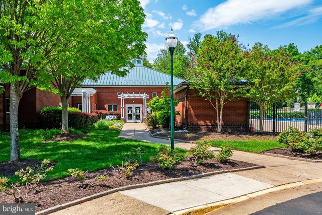 47697 WHIRLPOOL SQ, Sterling, VA 20165