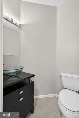 47697 WHIRLPOOL SQ, Sterling, VA 20165