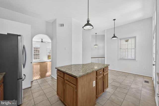 47697 WHIRLPOOL SQ, Sterling, VA 20165