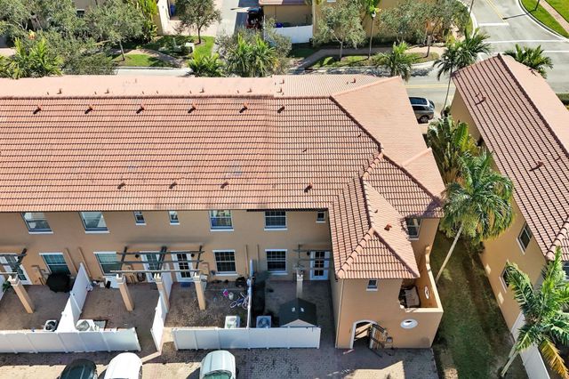 1226 SW 147th Terrace 1226, Pembroke Pines, FL 33027