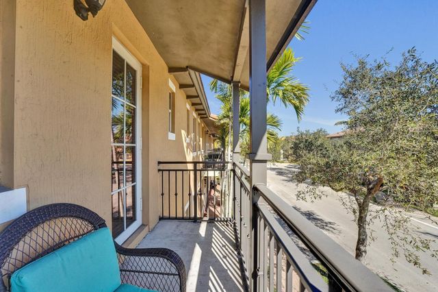 1226 SW 147th Terrace 1226, Pembroke Pines, FL 33027