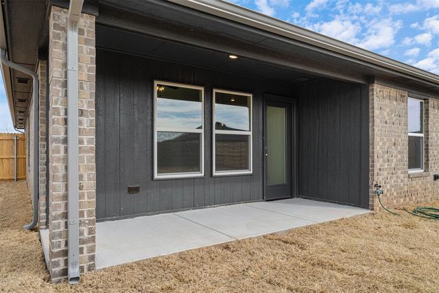 454 Emmy Jean Drive, Blanchard, OK 73010