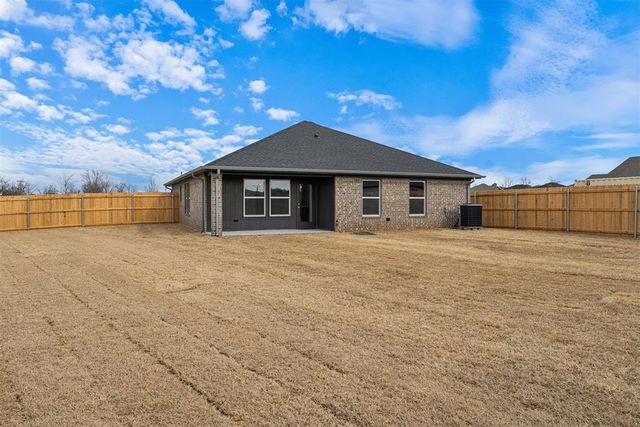 454 Emmy Jean Drive, Blanchard, OK 73010