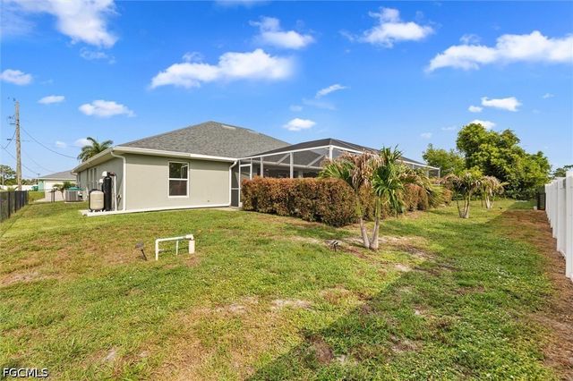 3225 NW 2nd PL, Cape Coral, FL 33993