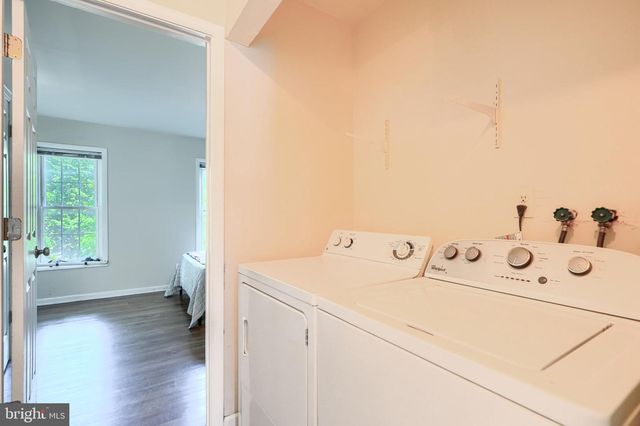 1057 W BARRE ST, Baltimore, MD 21230