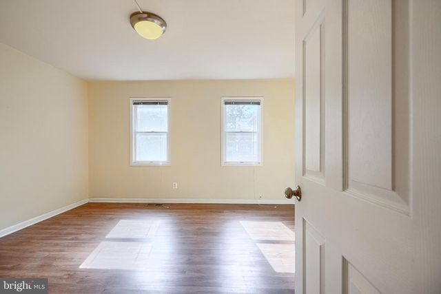 1057 W BARRE ST, Baltimore, MD 21230