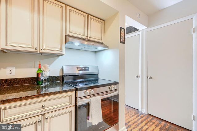 1057 W BARRE ST, Baltimore, MD 21230