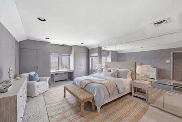 187 Beach 136th Street, New York City, NY 11694