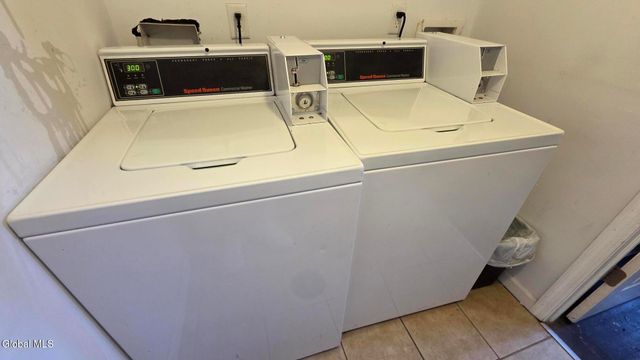 273 Western Avenue, Albany, NY 12203