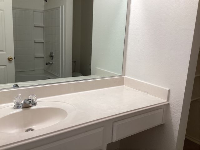 11900 Porcupine Drive, Fort Worth, TX 76244