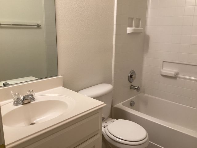 11900 Porcupine Drive, Fort Worth, TX 76244