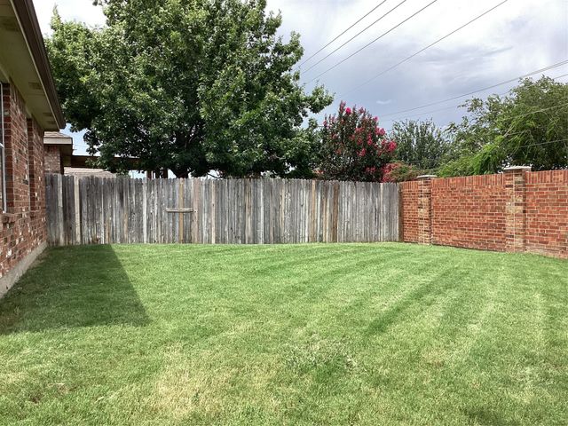 11900 Porcupine Drive, Fort Worth, TX 76244