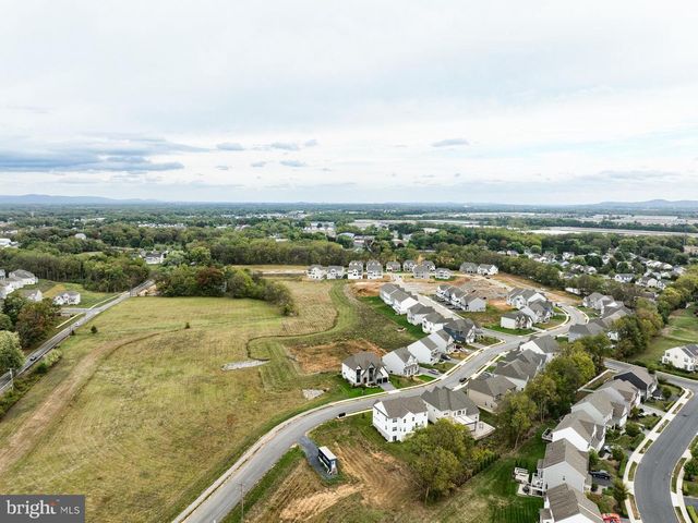 25 TILGHMAN TRL, Mechanicsburg, PA 17050