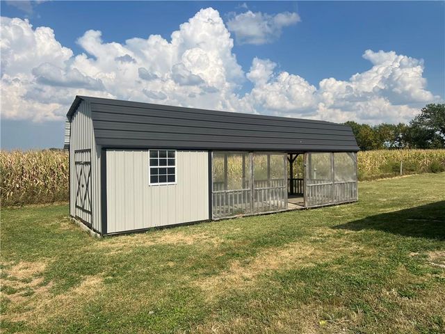 21414 155 Street, Pattonsburg, MO 64670
