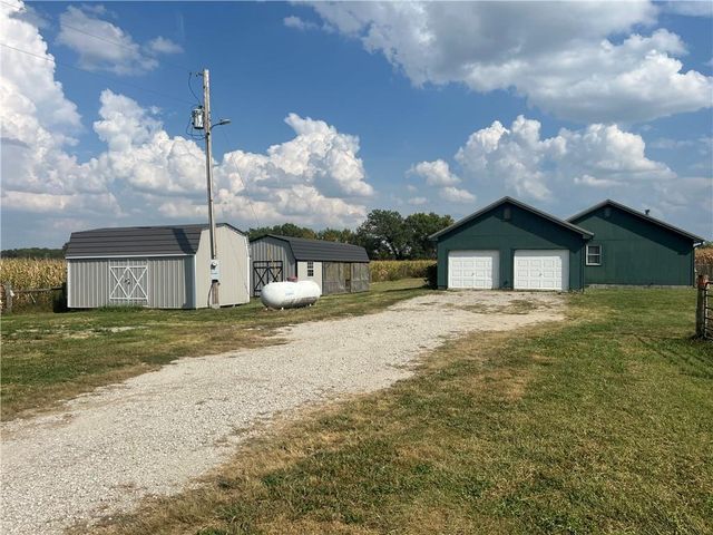 21414 155 Street, Pattonsburg, MO 64670