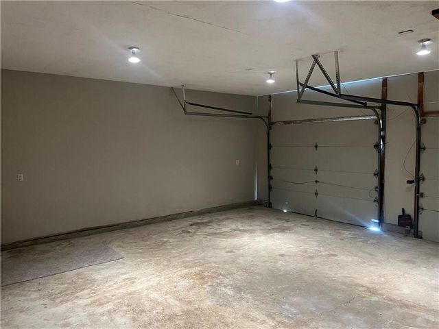 21414 155 Street, Pattonsburg, MO 64670