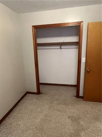 21414 155 Street, Pattonsburg, MO 64670