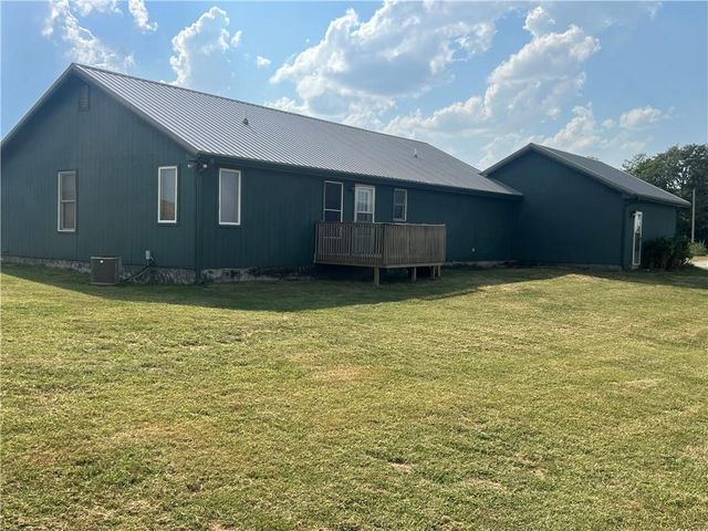21414 155 Street, Pattonsburg, MO 64670