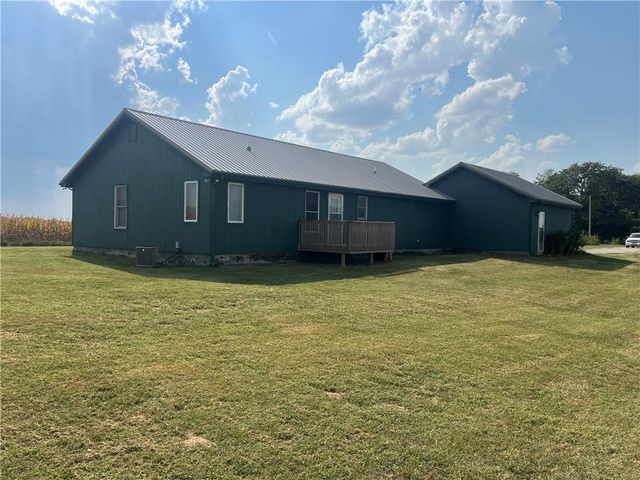 21414 155 Street, Pattonsburg, MO 64670