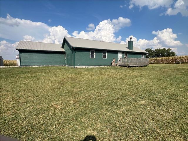 21414 155 Street, Pattonsburg, MO 64670