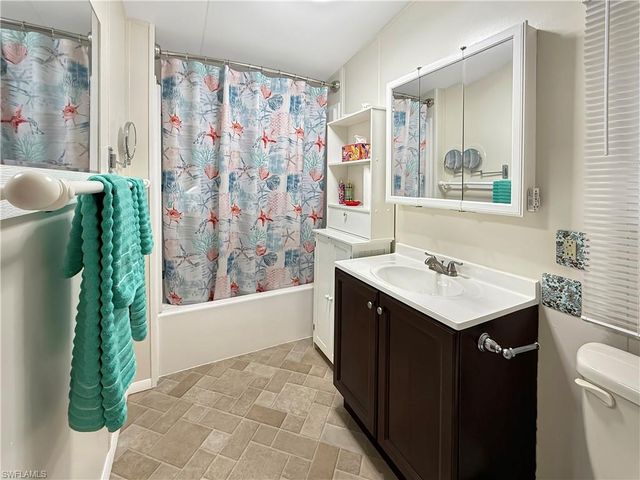 9949 Tarpon Key CT, Fort Myers, FL 33905