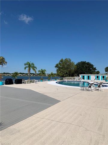 9949 Tarpon Key CT, Fort Myers, FL 33905