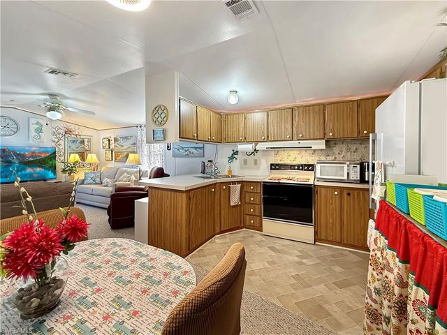 9949 Tarpon Key CT, Fort Myers, FL 33905