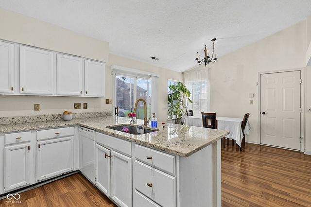 9883 Traditions Lane, Noblesville, IN 46060