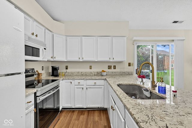 9883 Traditions Lane, Noblesville, IN 46060
