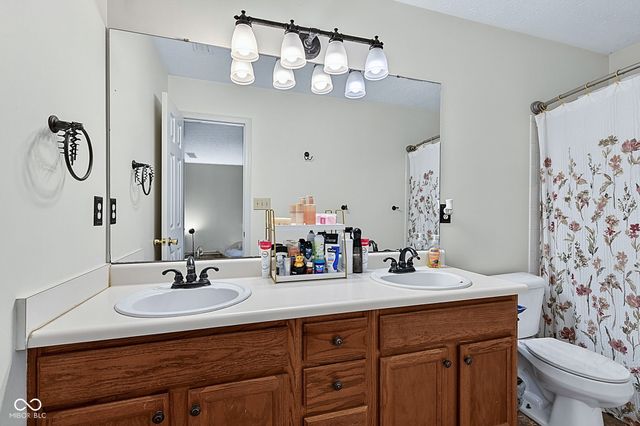 9883 Traditions Lane, Noblesville, IN 46060
