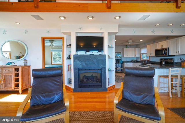 9127 SHORE DR, Milford, DE 19963