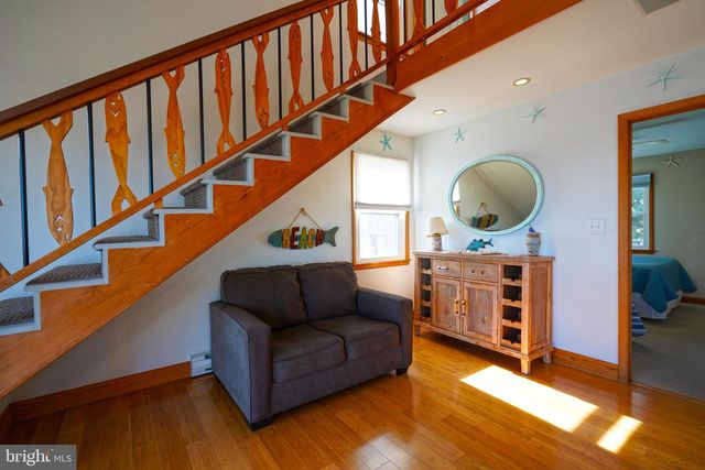 9127 SHORE DR, Milford, DE 19963